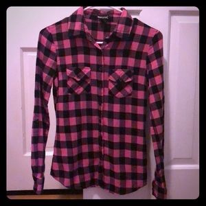 Cute XS black and pink plaid flannel shirt